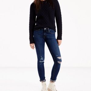Ripped Levis 711 skinny